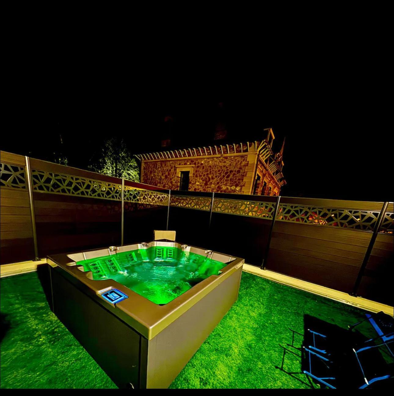 La Maison Du Faubourg Jacuzzi วิทรี เลอ ฟรองซัวส์ ภายนอก รูปภาพ